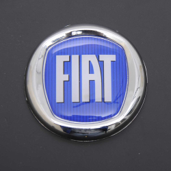 Емблема "Fiat" Albea/Punto/Palio зад/пластик/скотч/синя/D75