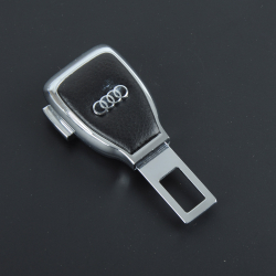 Заглушка ременя безпеки метал "Audi" (1шт) цинк.сплав + шкіра + вхід під ремінь (№5)